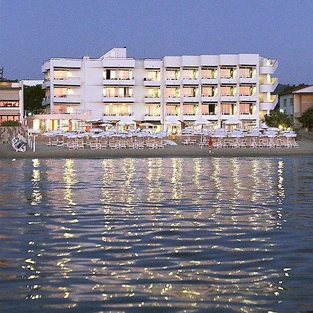 Hotel Sabbia D'Oro Σαν Βιντσέντσο Εξωτερικό φωτογραφία