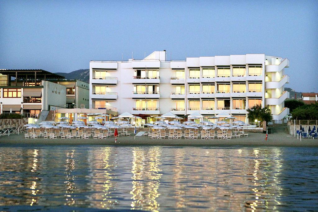 Hotel Sabbia D'Oro Σαν Βιντσέντσο Εξωτερικό φωτογραφία